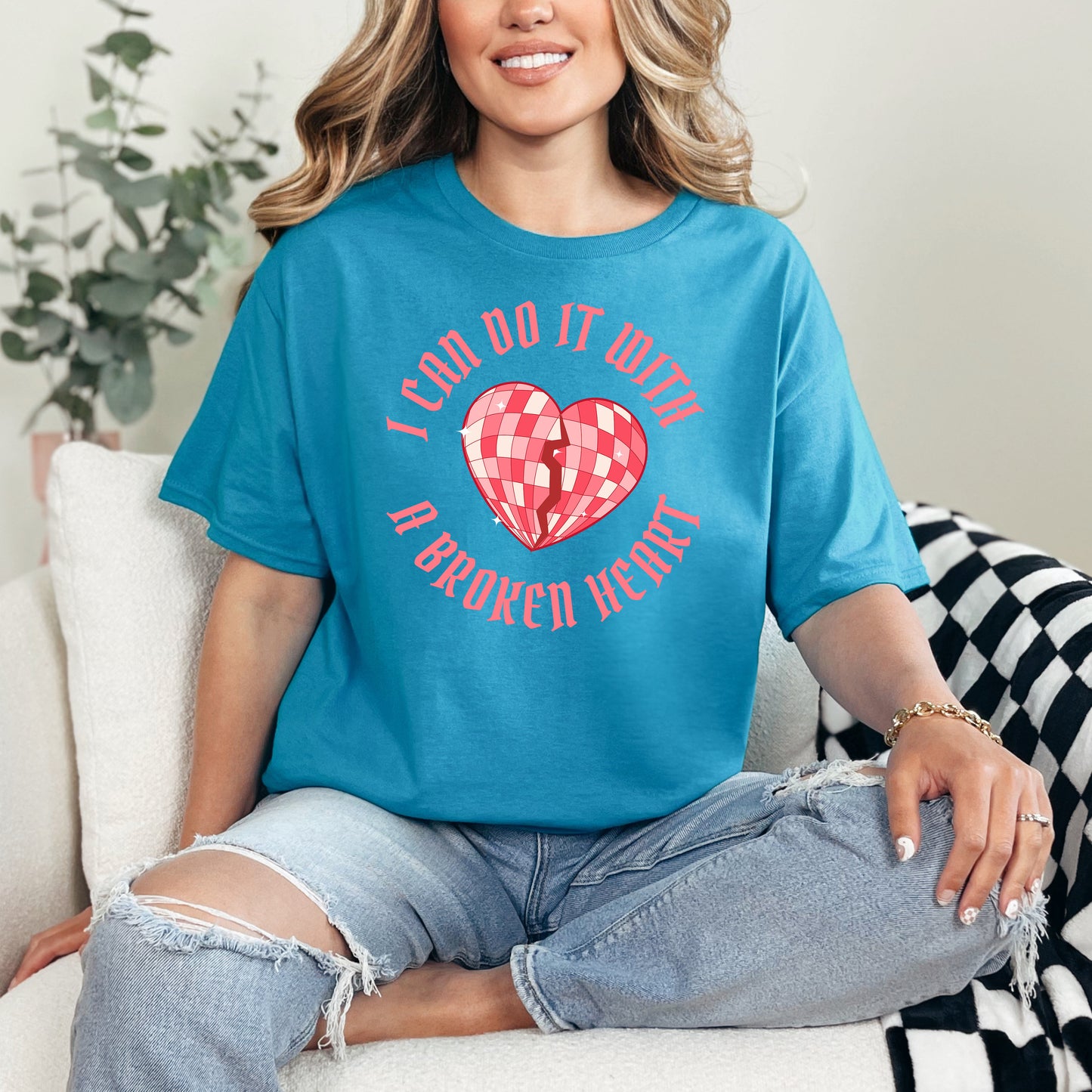 I Can do it With a Broken Heart Taylor Swift T-Shirt